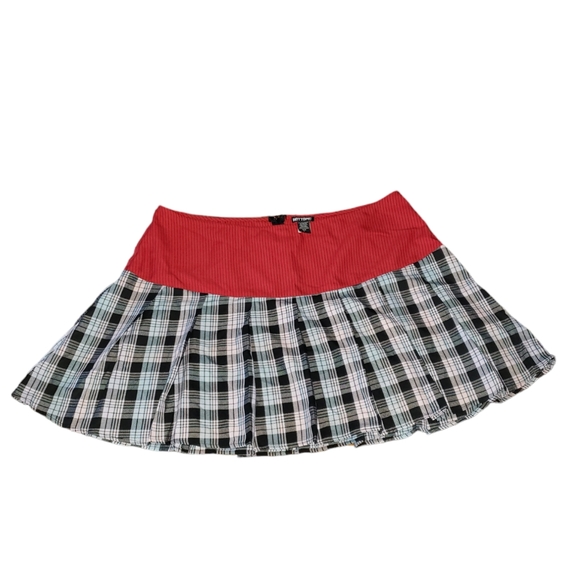 Hot Topic Pleated Plaid Schoolgirl Mini Skirt Plus Size 2 - Picture 1 of 12